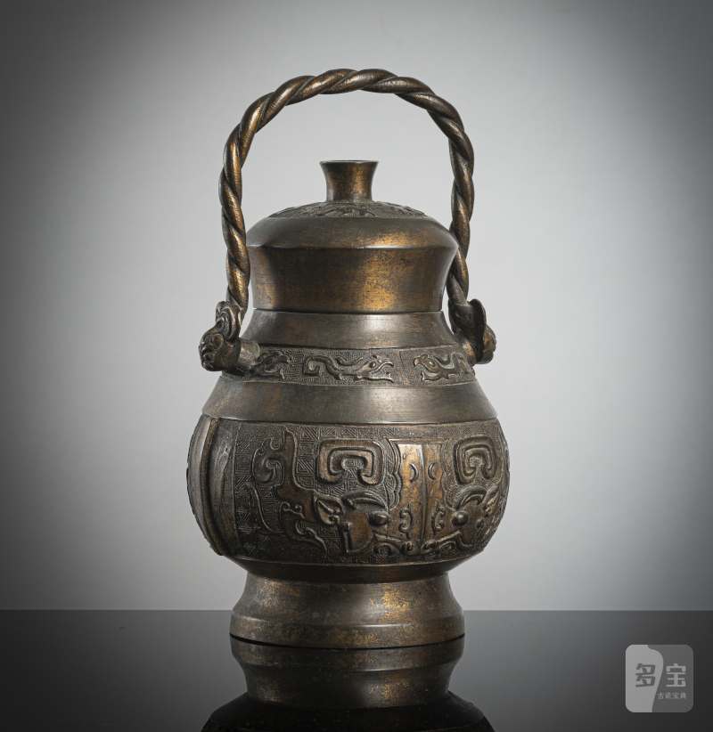 A bronze vessel 'hu' in archaic style with partial gilding - 图2